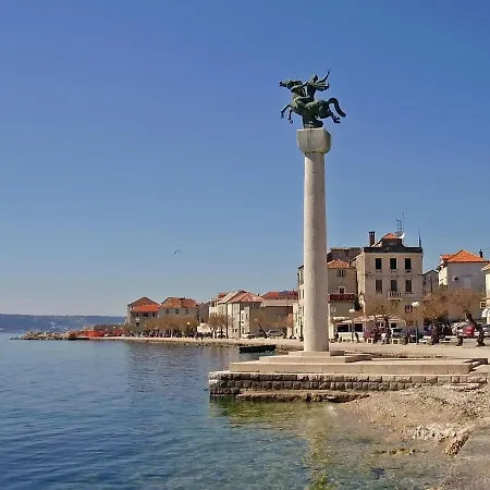 In Kastel Novi With Terrace, Air Conditioning, W-lan, Washing Machine 5104-1 Apartment