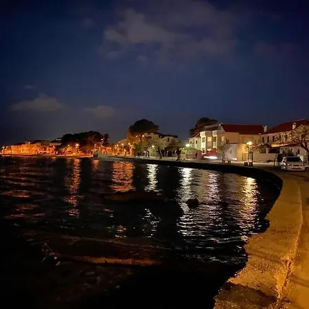 In Kastel Novi With Terrace, Air Conditioning, W-lan, Washing Machine 5104-1 Apartment Kastela